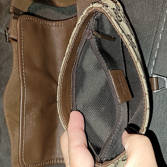 Gucci Beige and Brown Monogram Belt Bag - Picture 8 of 9
